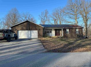 2111 Paradise Ln, Ashland, KY 41102