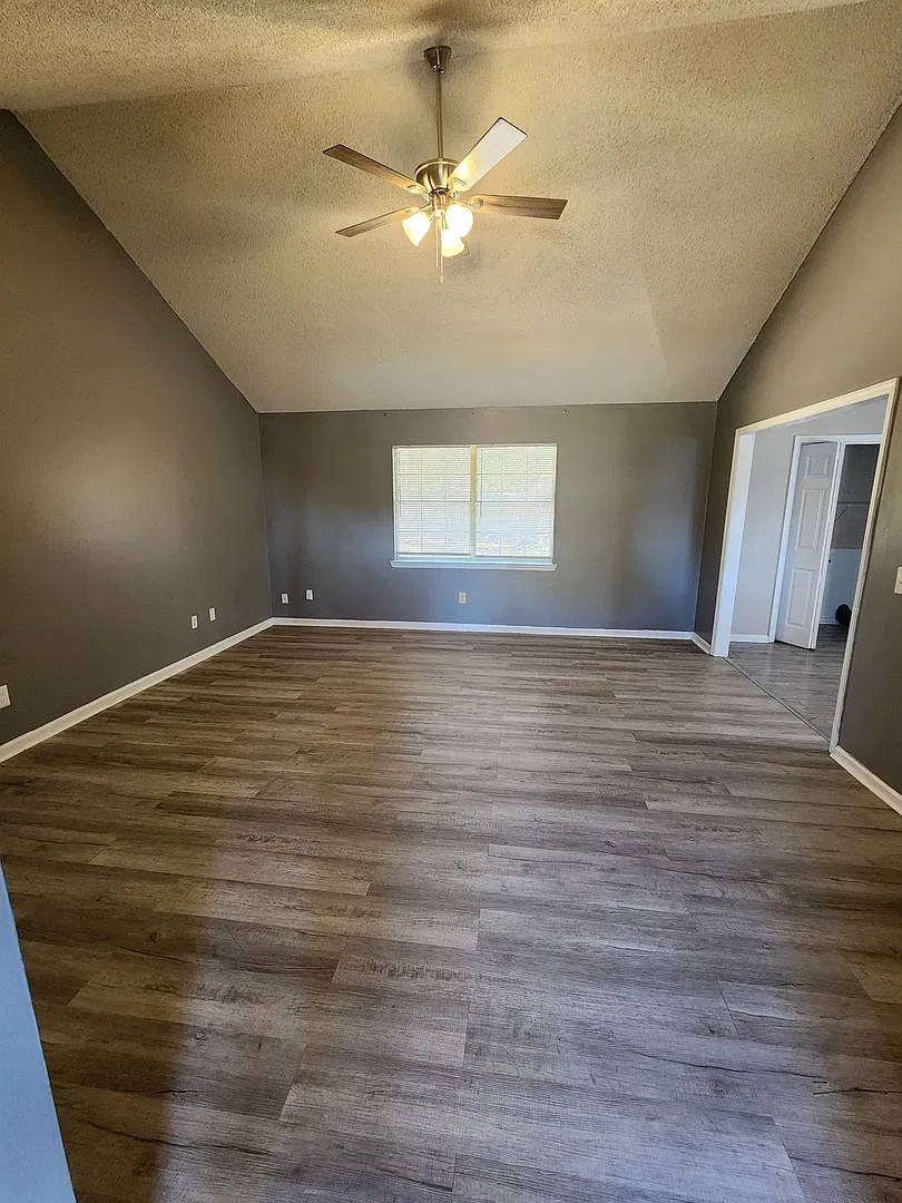 Beautiful 3bd/2ba home ready to rent — Photo 2
