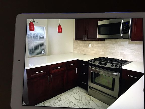 3rd image of 24 Lighthouse Ln