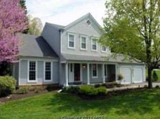 8524 W Oak Pl, Vienna, VA 22182