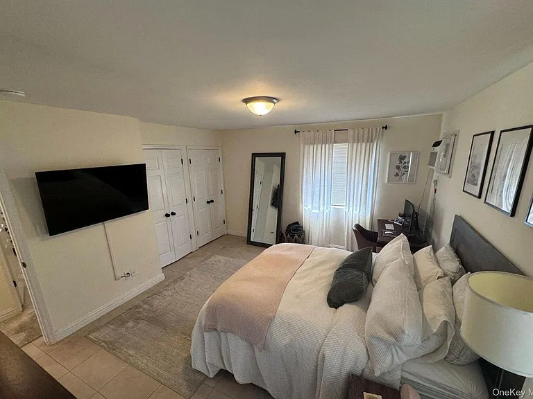 518 E Penn St #GROUND — Photo 10
