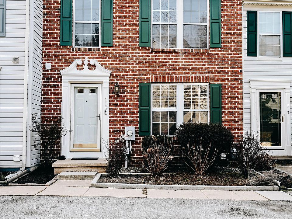 1st image of 115 Lauren Pl