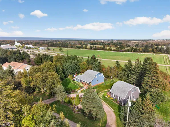 105 Forest Hills Ln, Resort Mun. Stan.b. Hope R. Bayv. Cavend. N.rust., PE C0A 1N0