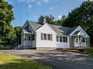 21 Buckbee Rd, Troy, NY 12180