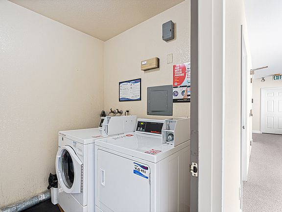 4th image of 125 Gardenside Dr #113