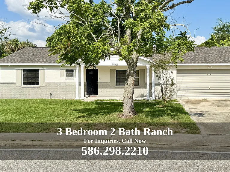 2049 N Normandy Blvd — Photo 1