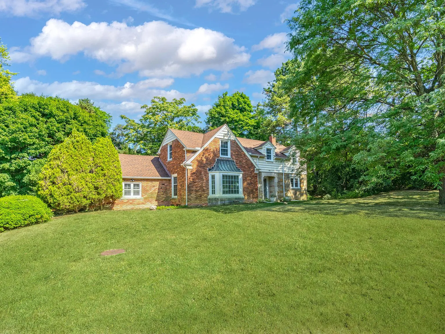 60 Devon Rd — Photo 4