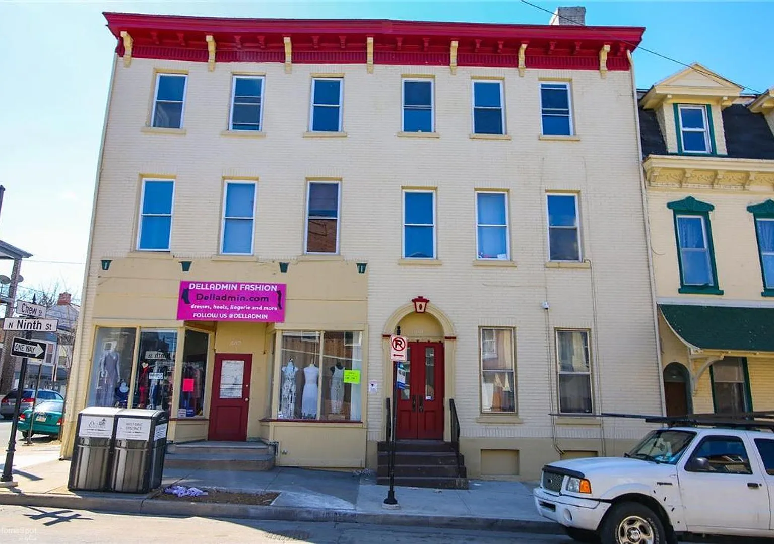 9th 302-304 N — Photo 1