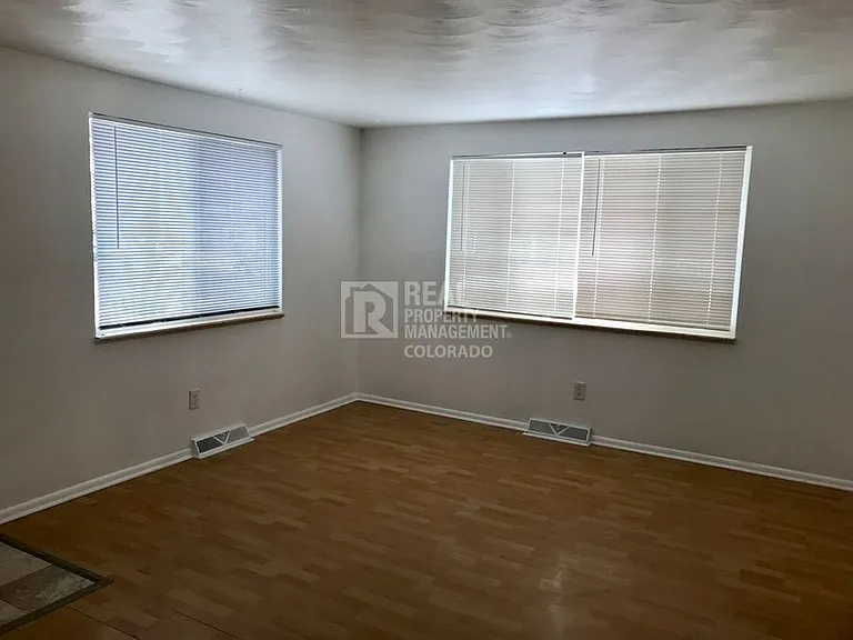13626 E 13th Pl — Photo 6
