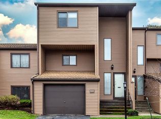 537 Montroyale Dr, Erie, PA 16504