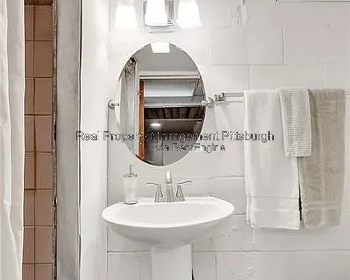 1307 Universal Rd — Photo 19