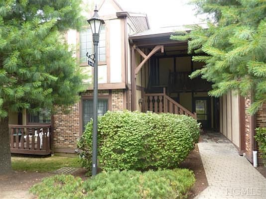 1st image of 5 Foxwood Cir #5