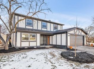 2683 Longview Dr, Lisle, IL 60532