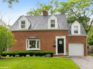 930 Rolling Pass, Glenview, IL 60025