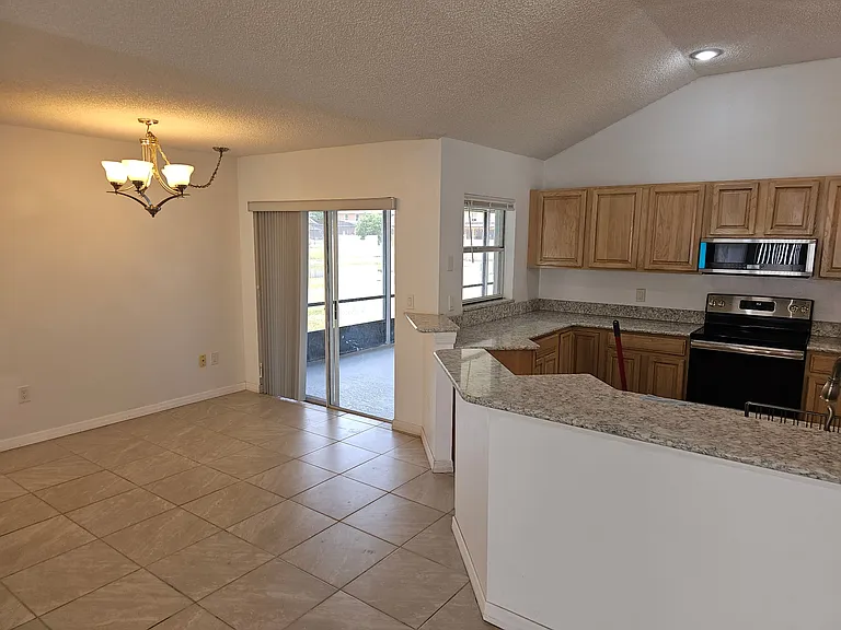 12517 Pica St — Photo 4