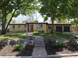 140 Arvin Dr, Terrell Hills, TX 78209
