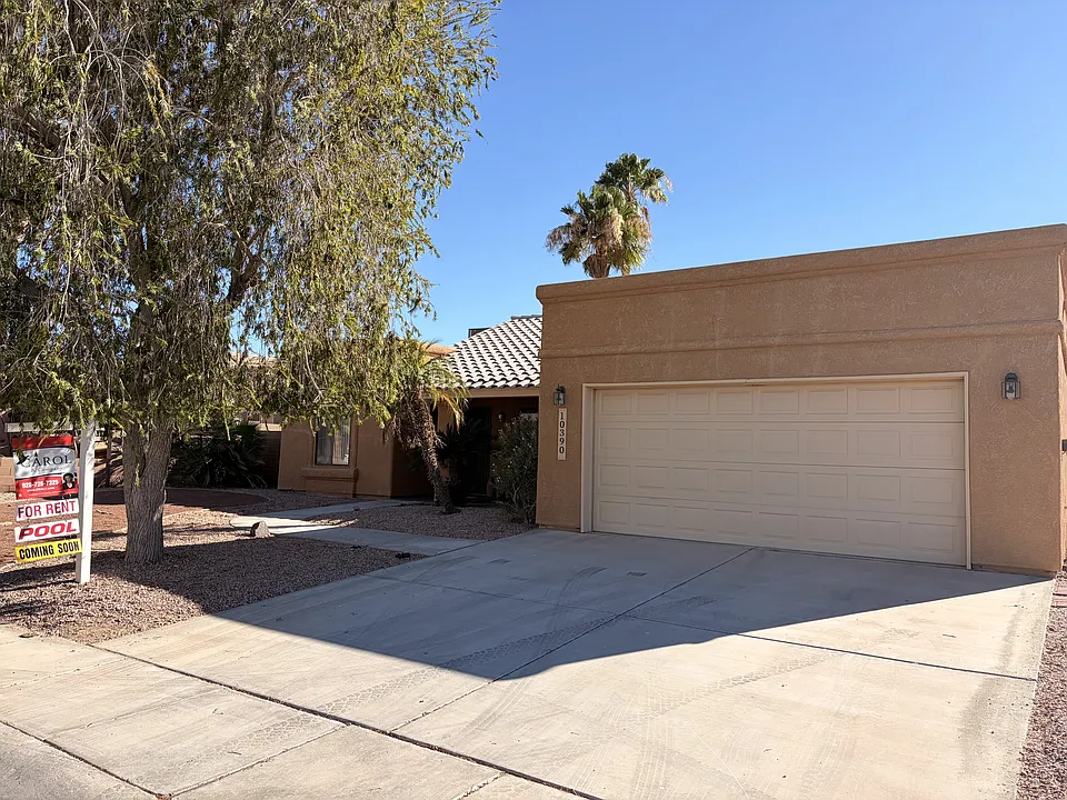 10390 S Fairway Dr