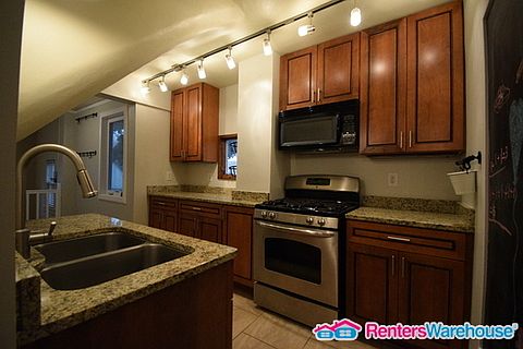5th image of 1377 Wellesley Ave