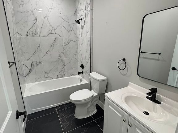 4th image of 167 Fair St