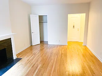 Rented by Urban Real Estate Inc