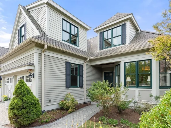 65 S Cottage Rd #119, Belmont, MA 02478