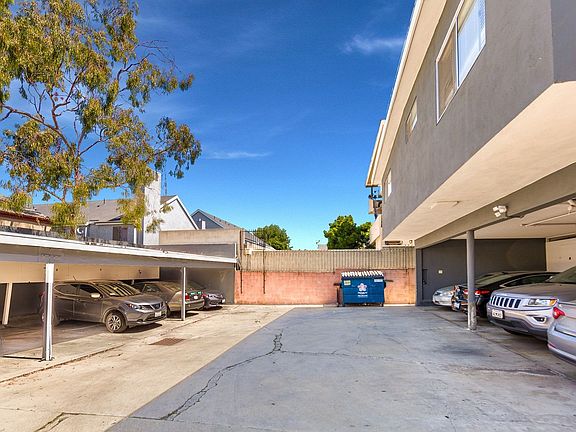 5th image of 421 Venice Way APT 2