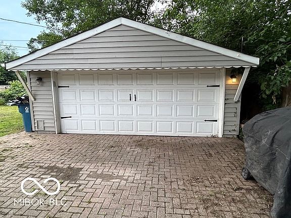 3rd image of 3458 6th Ave E