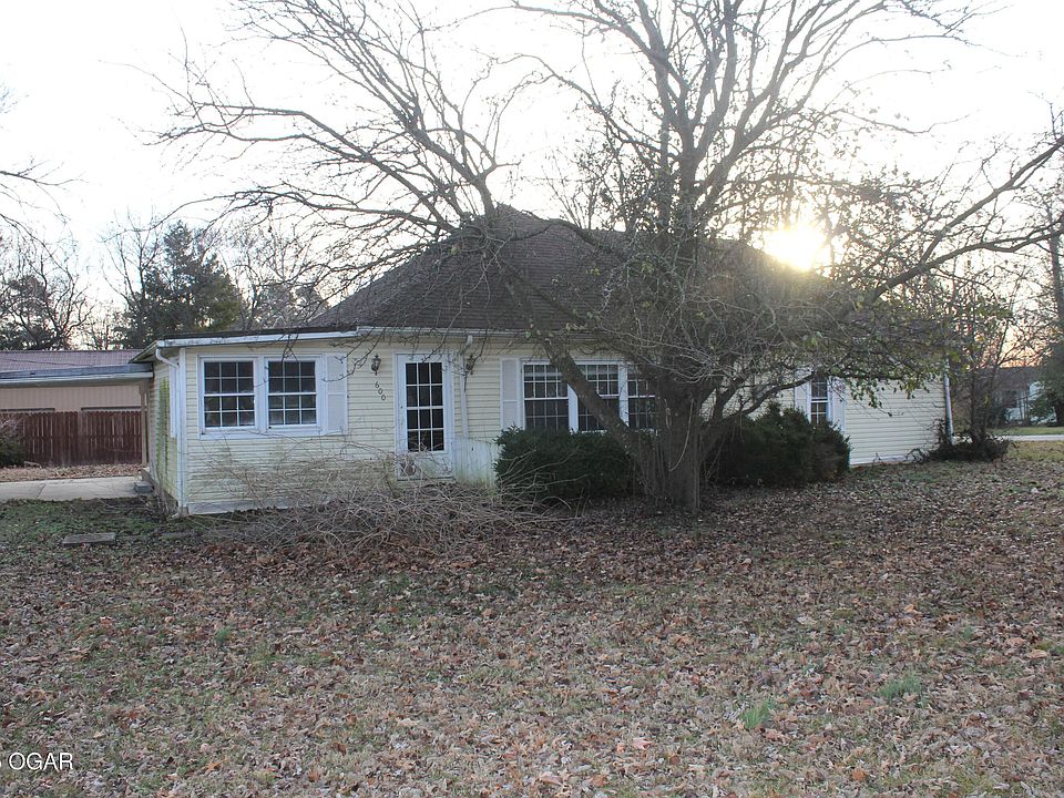 1st image of 600 Linzee Blvd