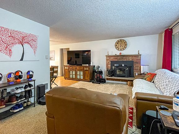 5th image of 6015 189th Avenue Ct E