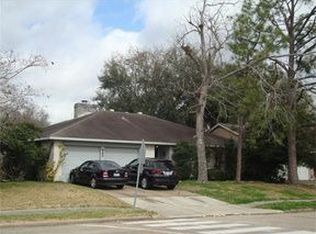947 Reseda Dr, Houston, TX 77062