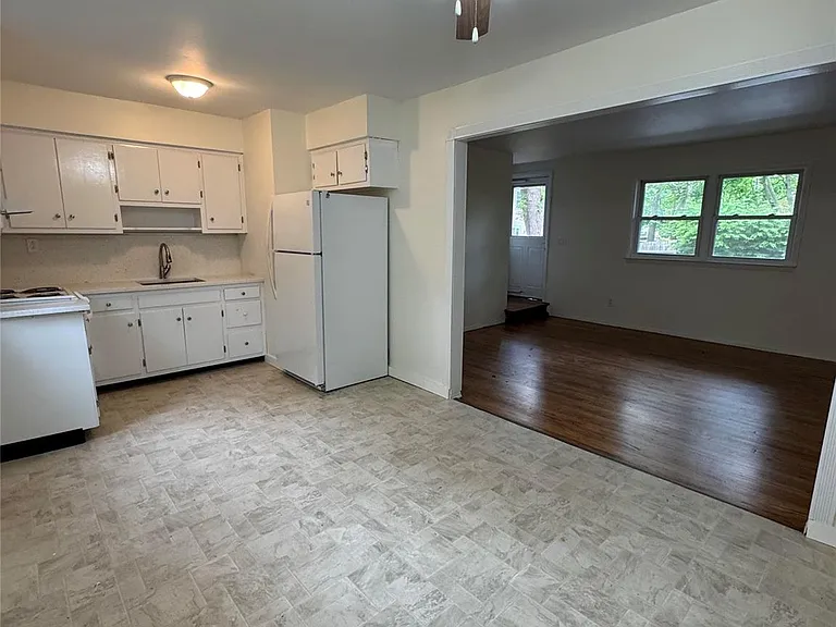 408A 7th St #B — Photo 6
