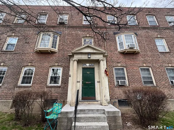 566 Wilmont Avenue, Bridgeport, CT 06607