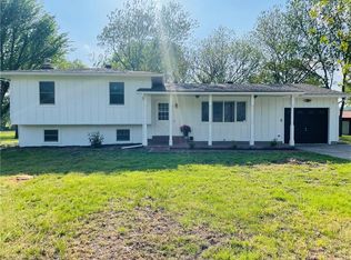 5820 Ungeheuer Rd, Prescott, KS 66767