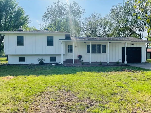 5820 Ungeheuer Rd, Prescott, KS 66767