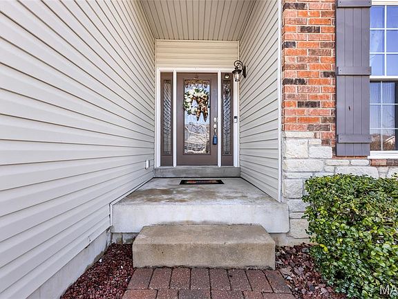 2nd image of 1519 Cattail Way