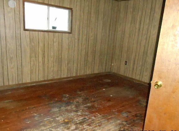 4th image of 311 E Fir St