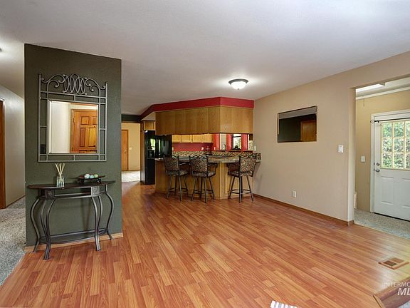 4th image of 1774 N Jericho Rd
