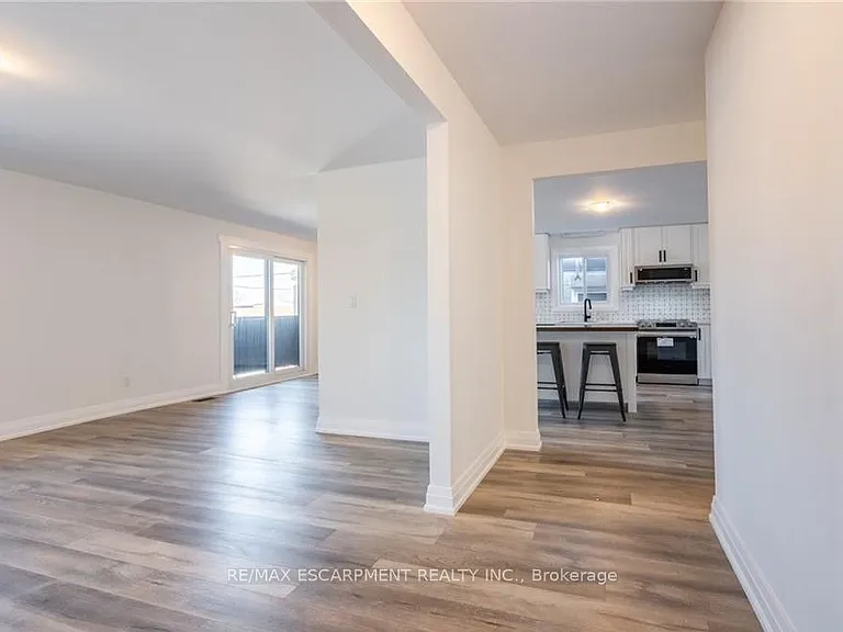 4289 Mountain St #3 — Photo 3