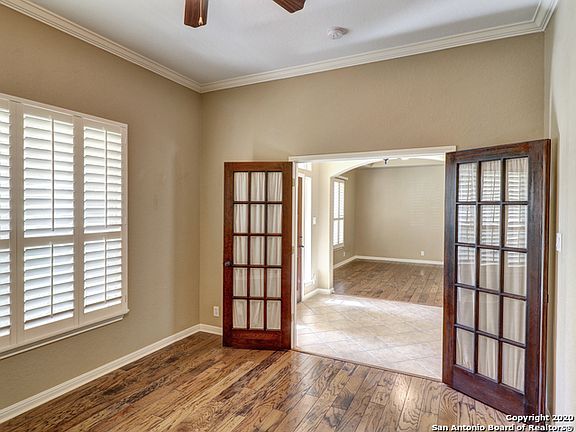 5th image of 214 English Oaks Cir