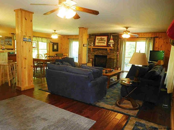 5th image of 83 Brant Lake Heights Dr