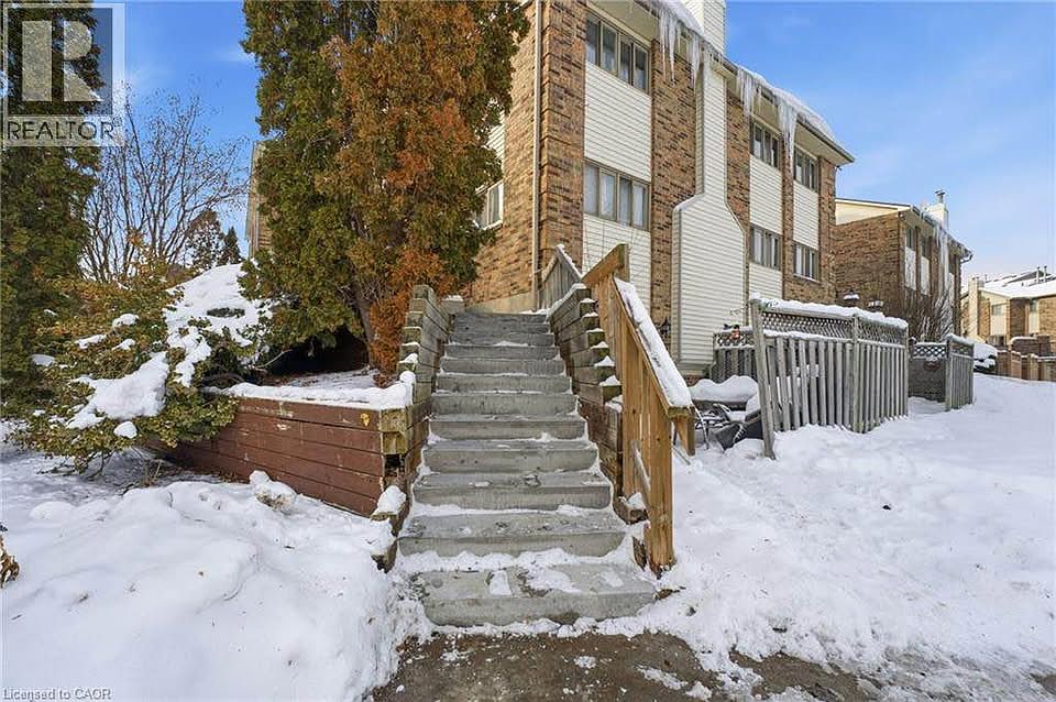 1st image of 21 Wren Ct