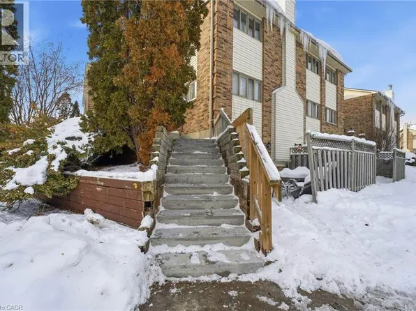 21 Wren Ct, Tillsonburg, ON N4G 5K2