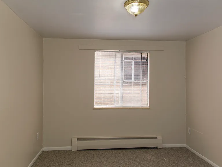 The Avalon — Photo 10