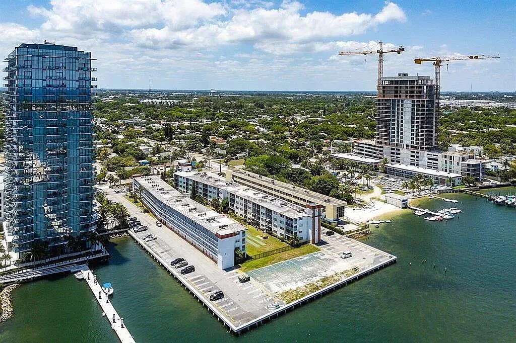 1 bed, 1.0 bath, 660 sqft, $1,800 — Photo 4
