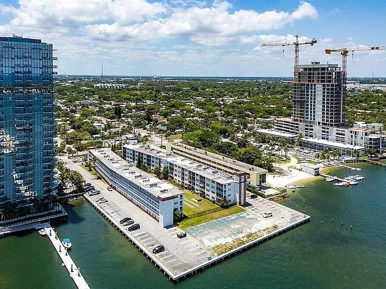 4500 N Flagler Dr #C9 — Photo 4