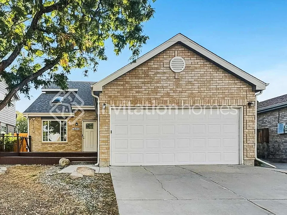 12193 Monaco Dr