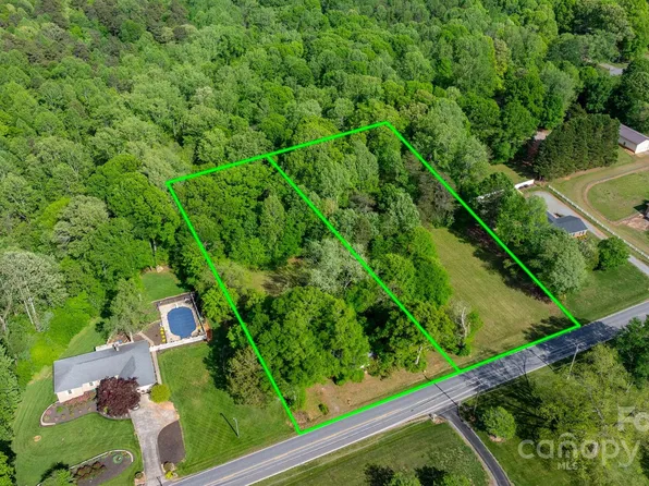 2758 Startown Rd, Newton, NC 28658