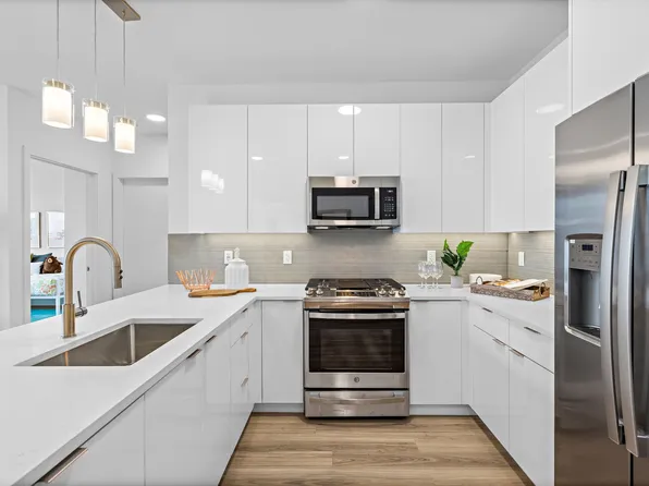 5711 John F Kennedy Boulevard image 8 of 27