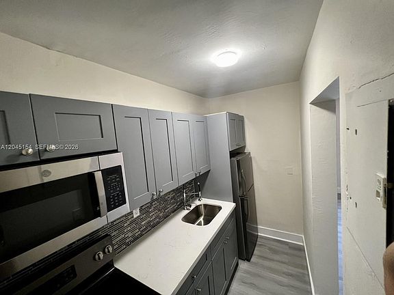 4th image of 218 Santillane Ave #11