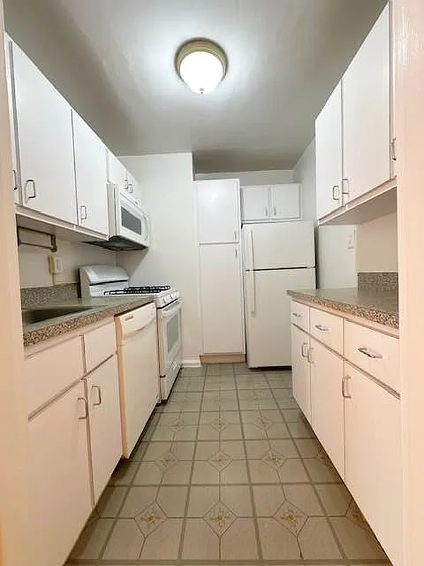 135-16 82nd Avenue 4